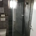 Aurelia Apartments, * Vir