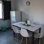 Apartman Aurelia Apartments, Vir