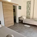Aurelia Apartments, * Vir