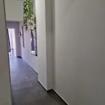 Aurelia Apartments, Apartman *