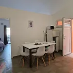Aurelia Apartments, Apartman *