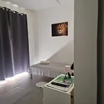 Aurelia Apartments, Apartman Vir
