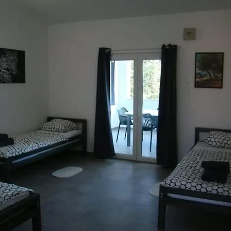 Aurelia Apartments, *