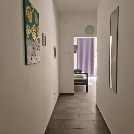 Aurelia Apartments, Apartamento Vir