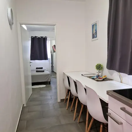 Aurelia Apartments, Lägenhet Vir