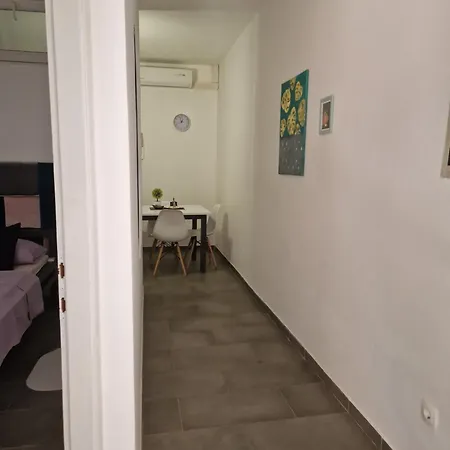 Lägenhet Aurelia Apartments, Vir