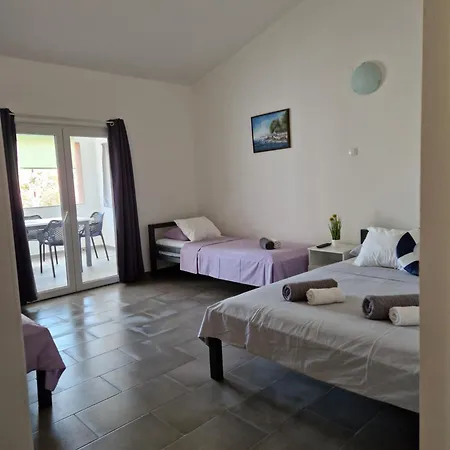 Aurelia Apartments, *