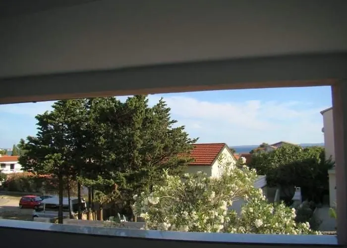 Aurelia Apartments,