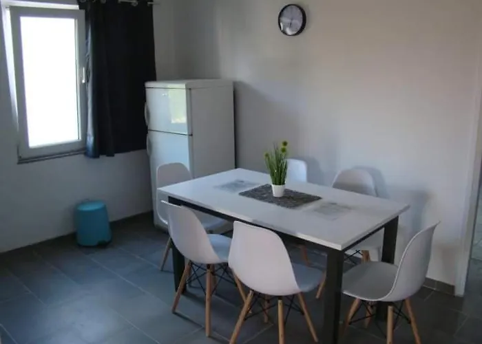 公寓 Aurelia Apartments, 维尔