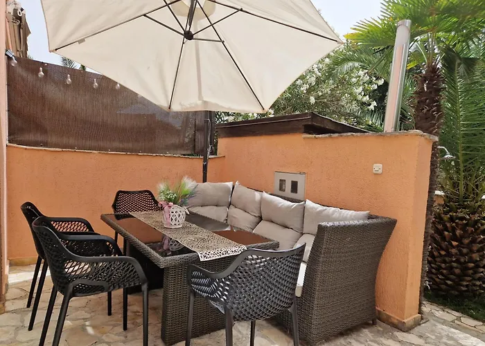 Aurelia Apartments, *
