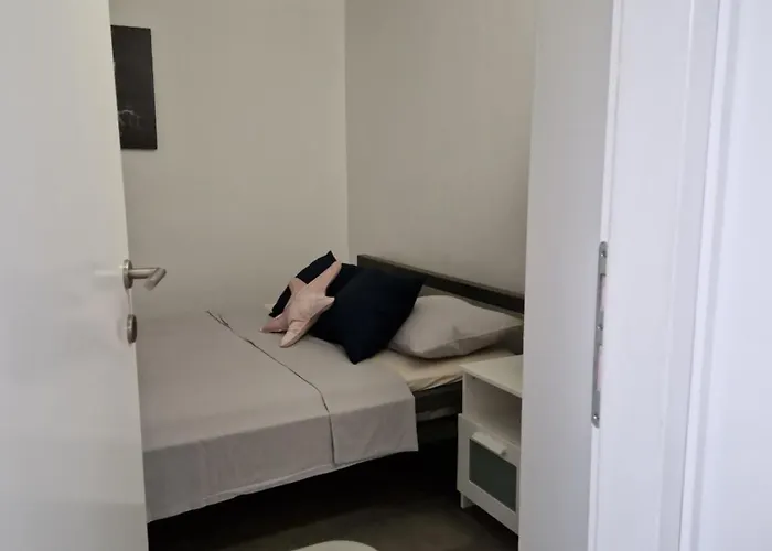 Aurelia Apartments, 아파트 비르