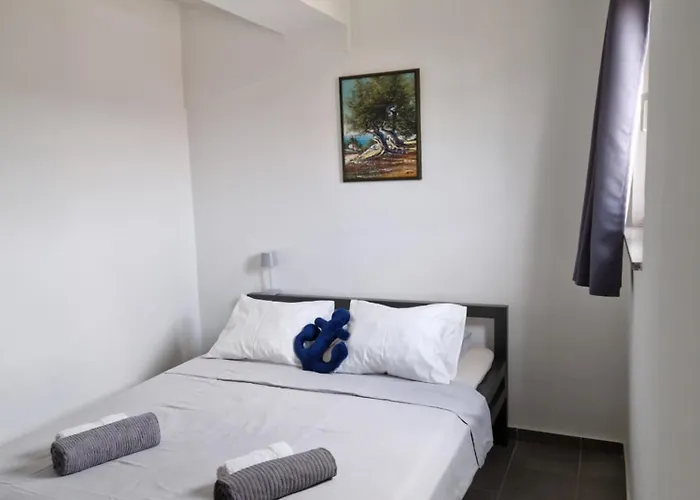 Aurelia Apartments, *