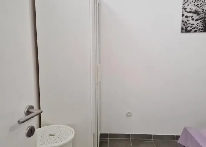 Aurelia Apartments, 아파트