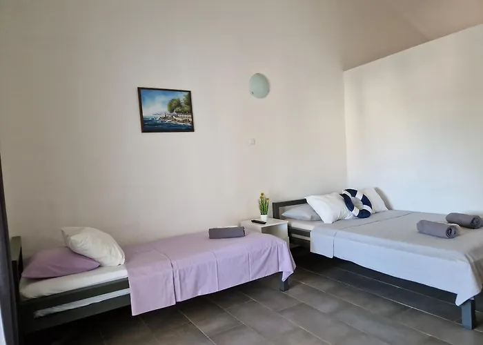Aurelia Apartments, 아파트 *