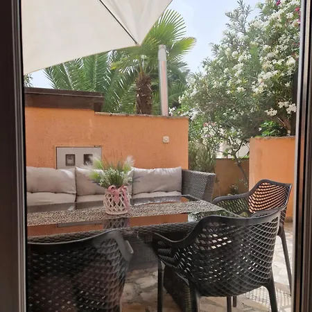 Aurelia Apartments, *