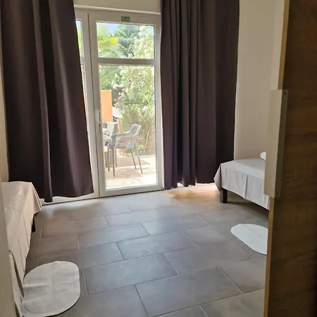 Appartement Aurelia Apartments, *