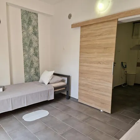 Aurelia Apartments, *