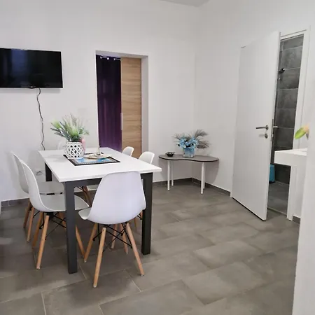 Aurelia Apartments, Lejlighed