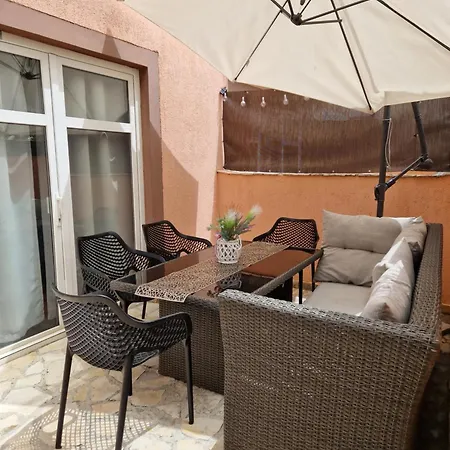 Apartman Aurelia Apartments, *
