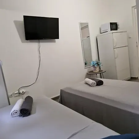Aurelia Apartments, *