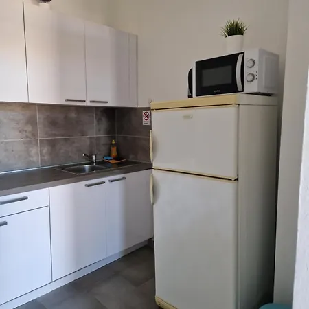Aurelia Apartments,