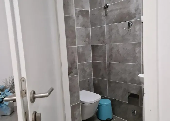 Aurelia Apartments, * فير