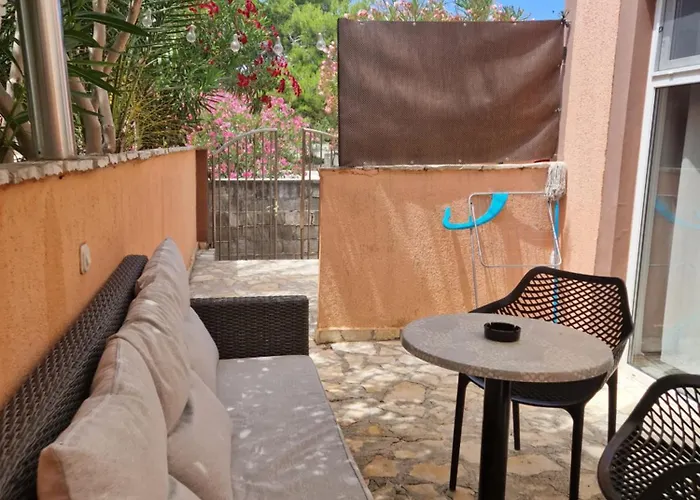 アパート Aurelia Apartments, ヴィル